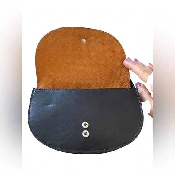 Patricia Nash Black Leather Woven Belt Bag (Missing Belt) Woven Crossbody Bag - Picture 4 of 11